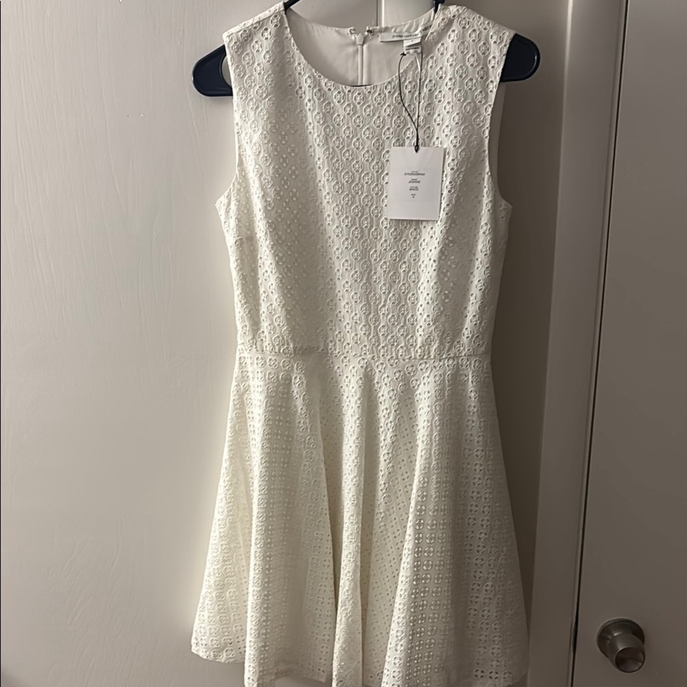 NWT Diane Von Furstenberg White Fit and Flare Mini Jeannie Dress